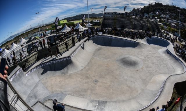 Pista de Skate Costeira do Pirajubaé